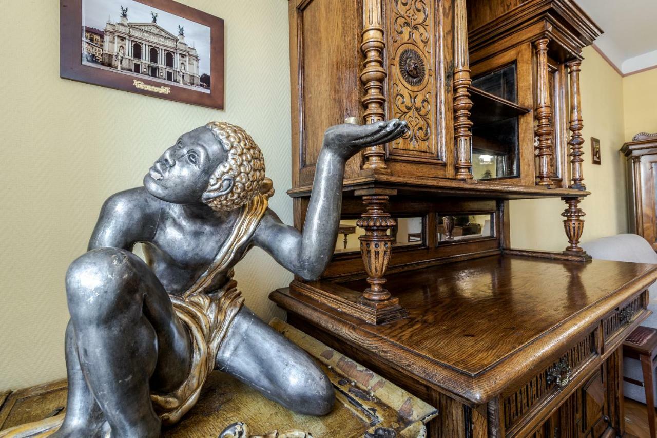 George Apartment リヴィウ エクステリア 写真